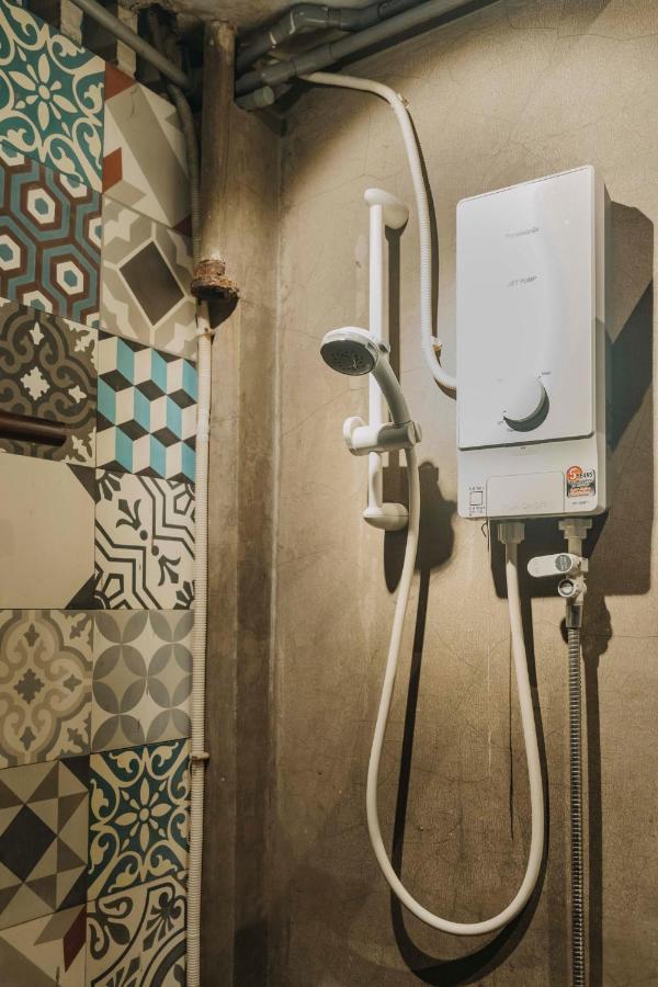 Stay&Chill - S.1: Ancient Studio Nearby Bui Vien Cidade de Ho Chi Minh Exterior foto